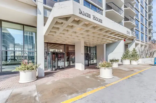 1560 N Sandburg Terrace N #4009J, Chicago, IL 60610