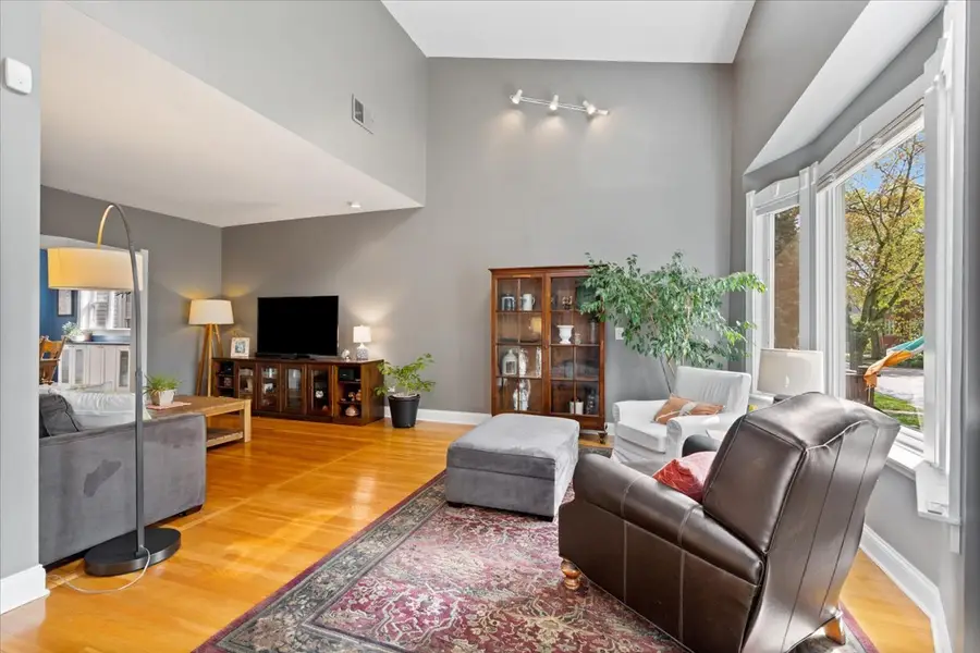 1750 W Olive Avenue, Chicago, IL 60660 - #3