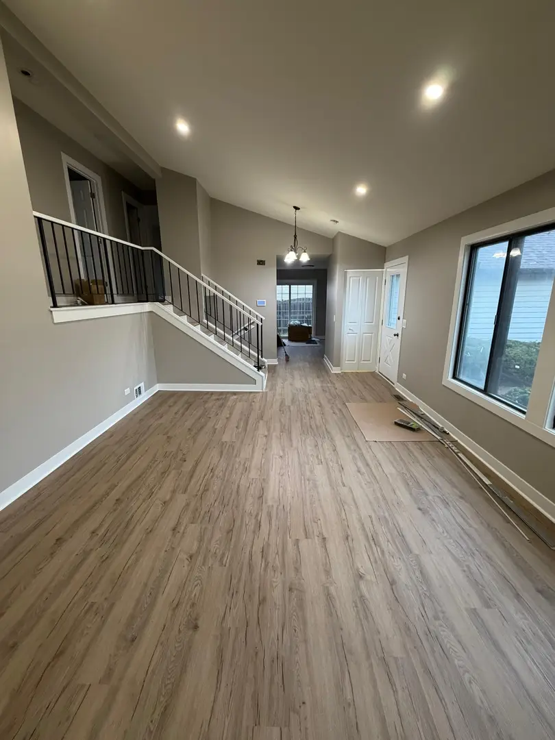 208 Albert Drive, Vernon Hills, IL 60061 - #3