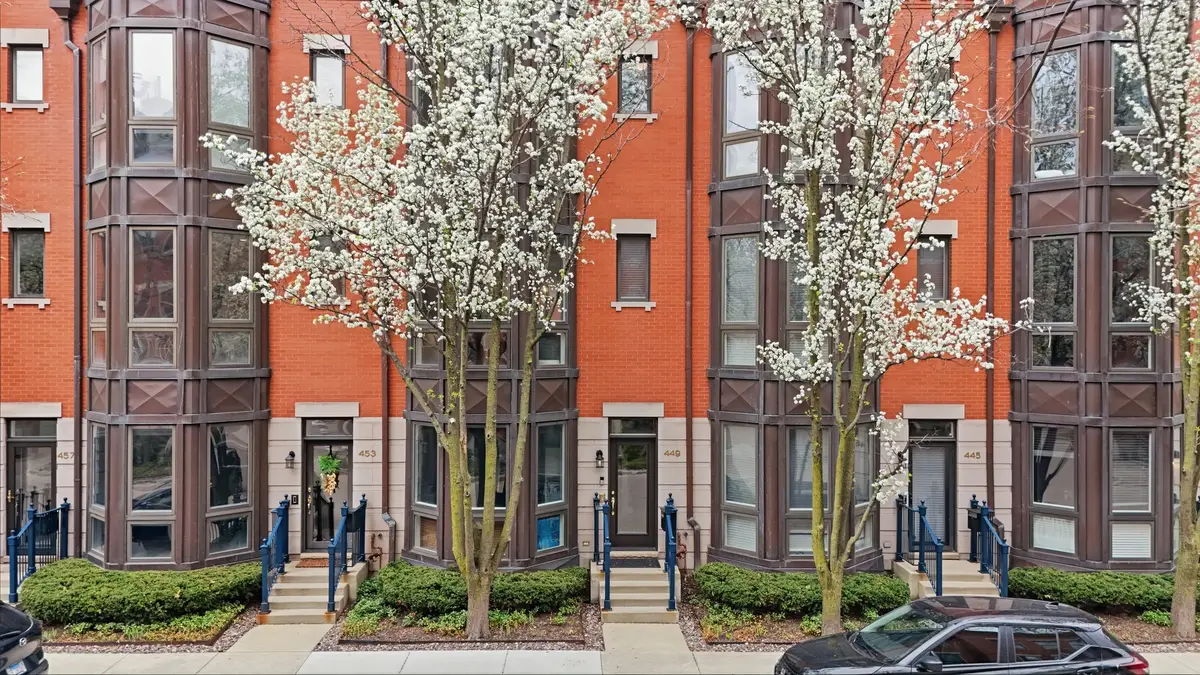 449 N Clinton Street, Chicago, IL 60654 - #1