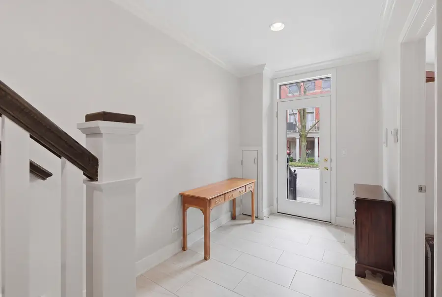 449 N Clinton Street, Chicago, IL 60654 - #2