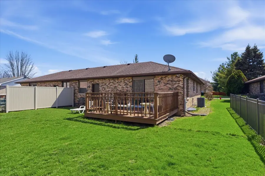 227 Hillcrest Avenue #A, Yorkville, IL 60560 - #2