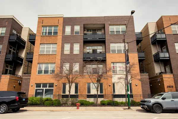 2933 N Clybourn Avenue #301, Chicago, IL 60618