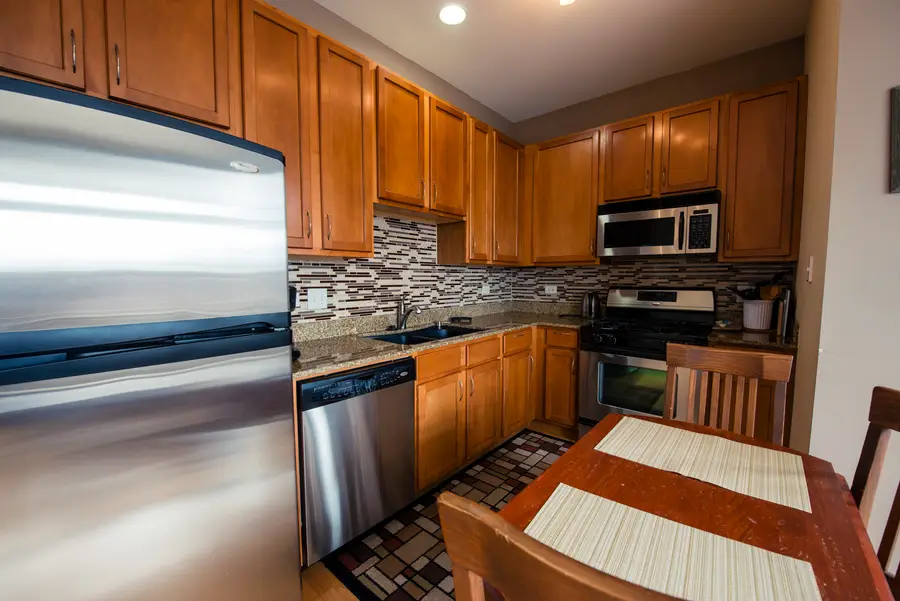 2933 N Clybourn Avenue #301, Chicago, IL 60618 - #3