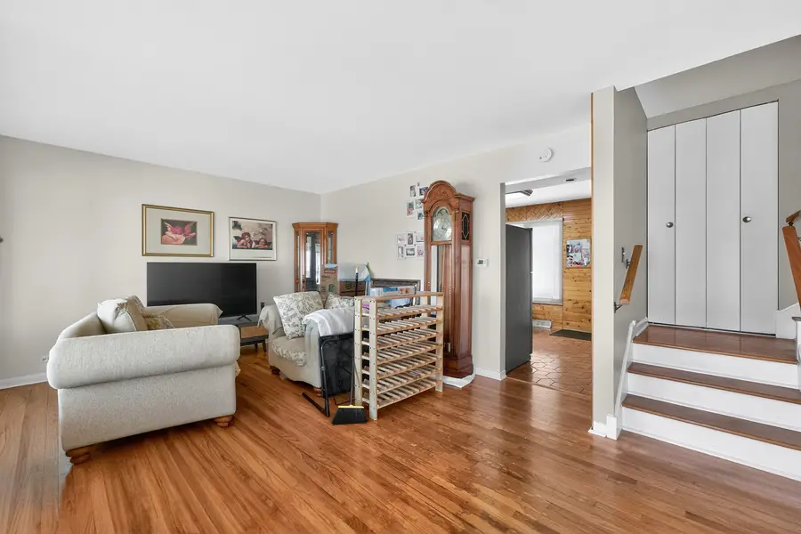 423 S Yale Avenue, Addison, IL 60101 - #2