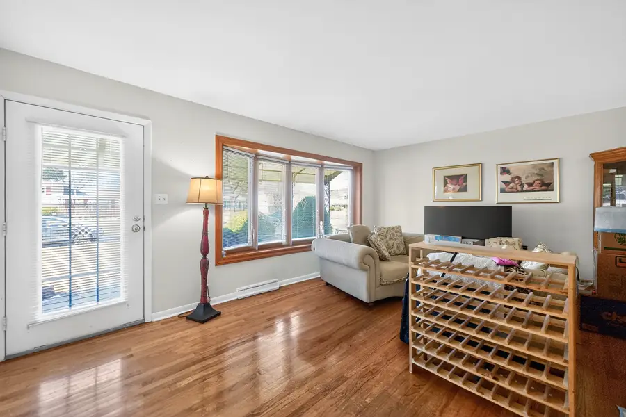 423 S Yale Avenue, Addison, IL 60101 - #3