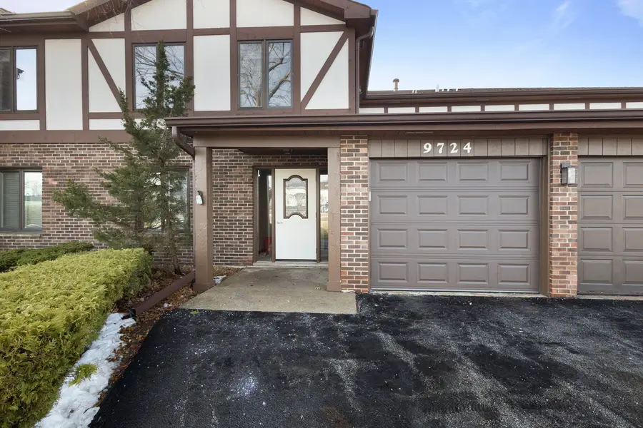 9724 W Creek Road #E2, Palos Park, IL 60464 - #2