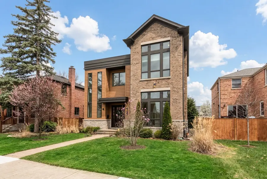 230 N Delphia Avenue, Park Ridge, IL 60068 - #2