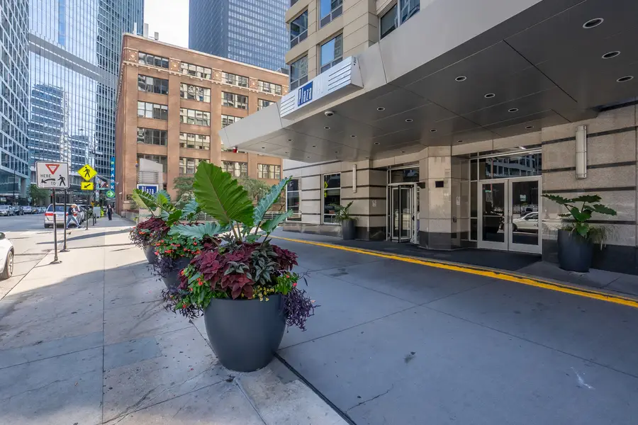 440 N Wabash Avenue #PM-71-01, Chicago, IL 60611 - #3