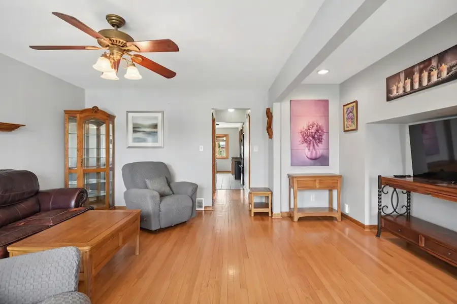 7944 Austin Avenue, Burbank, IL 60459 - #2