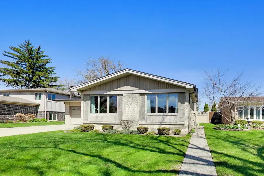 634 W Millers Road, Des Plaines, IL 60016 - #3