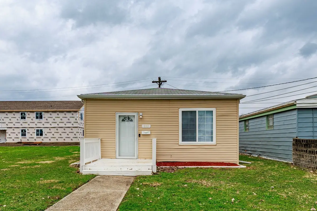 832 E 153 Street, Phoenix, IL 60426 - #1