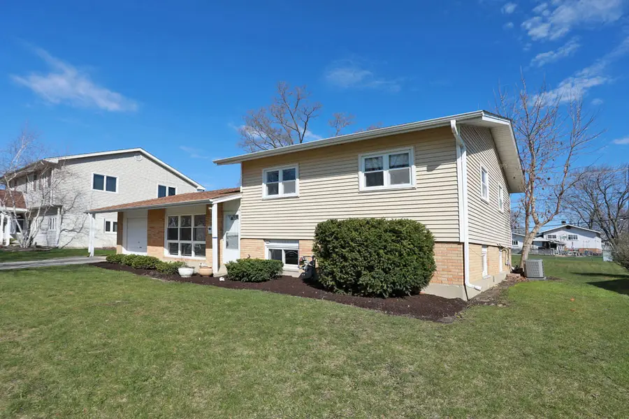 600 Flagstaff Lane, Hoffman Estates, IL 60169 - #2