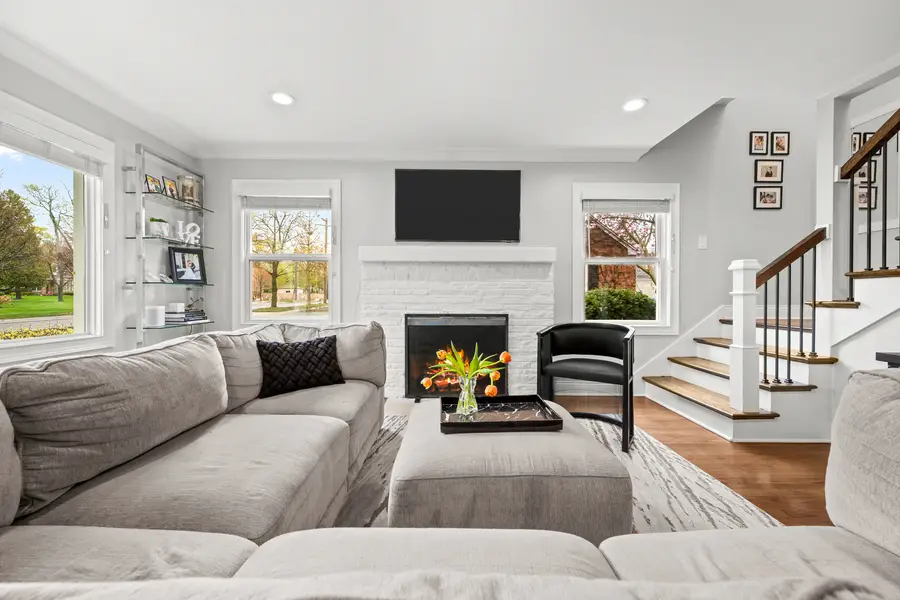 1015 Hazel Avenue, Deerfield, IL 60015 - #3