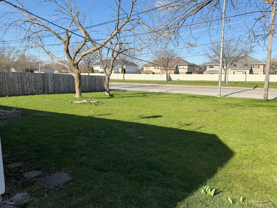 22128 Hawthorne Way, Richton Park, IL 60471 - #3