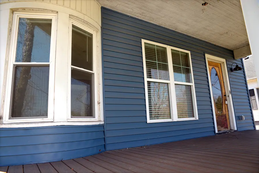 905 E Center Street, Ottawa, IL 61350 - #2