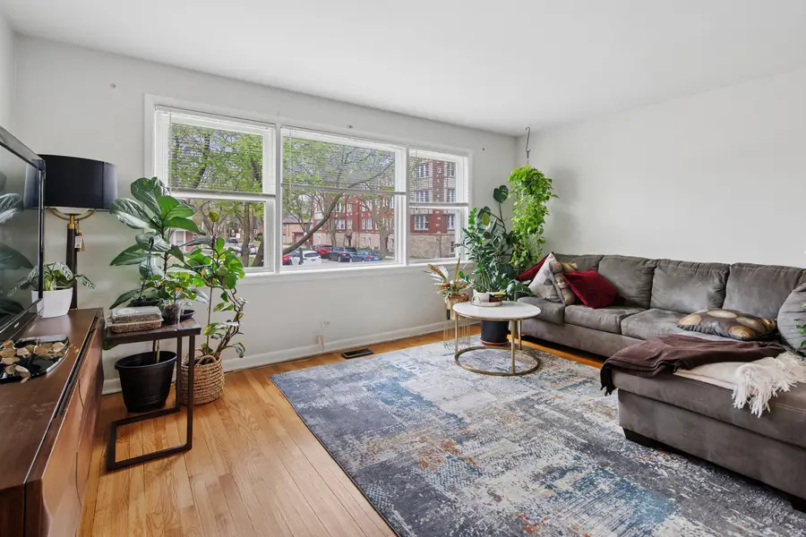 5659 N Saint Louis Avenue, Chicago, IL 60659 - #2