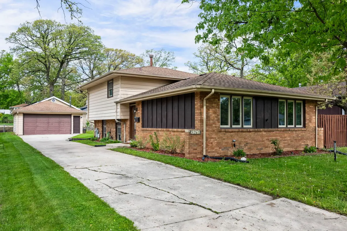 15040 Kenton Avenue, Midlothian, IL 60445 - #1
