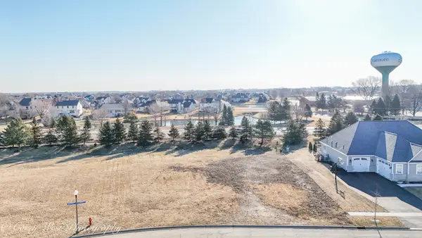 1718 Ellsworth Drive, Sycamore, IL 60178