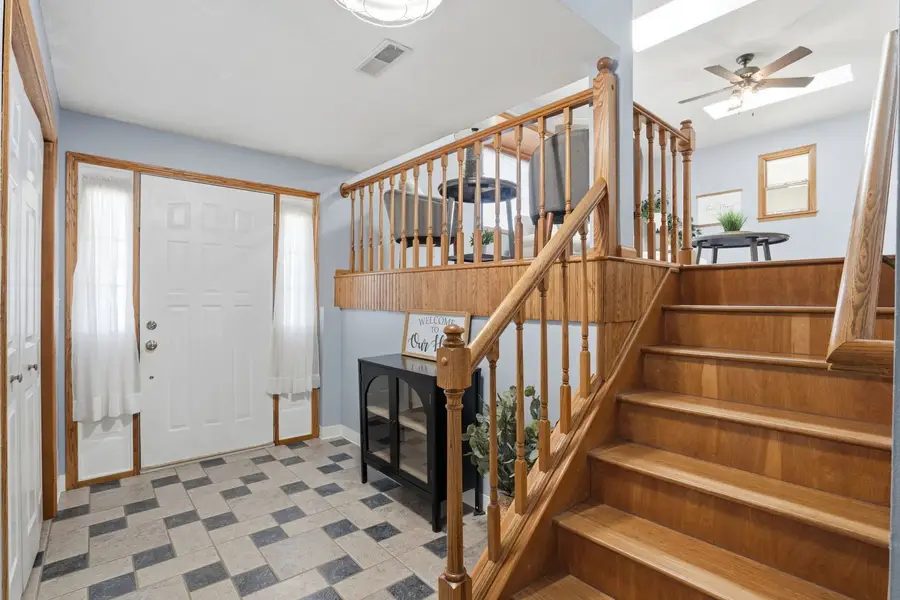 2909 Linden Lane, Bettendorf, IA 52722 - #3