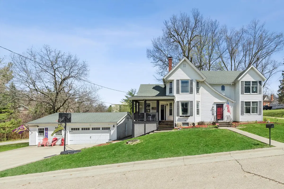 1228 Caroline Avenue, Clinton, IA 52732 - #1