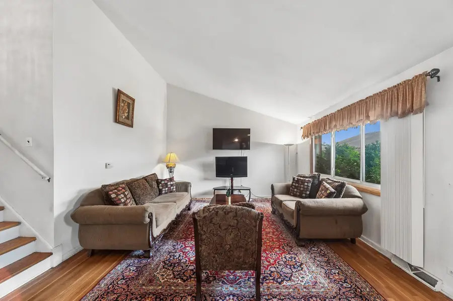 9481 Park Lane, Des Plaines, IL 60016 - #2