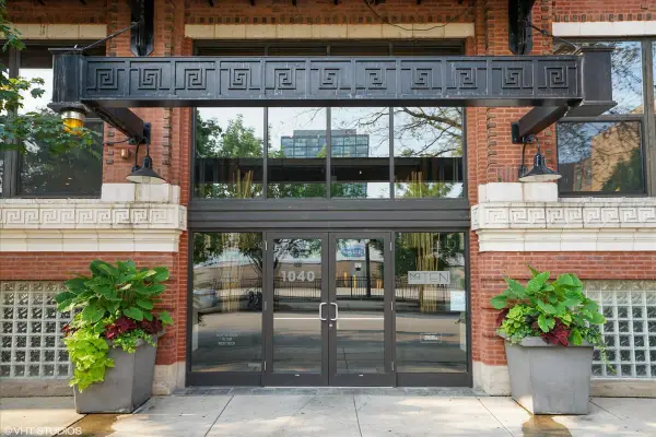 1040 W Adams Street #110, Chicago, IL 60607