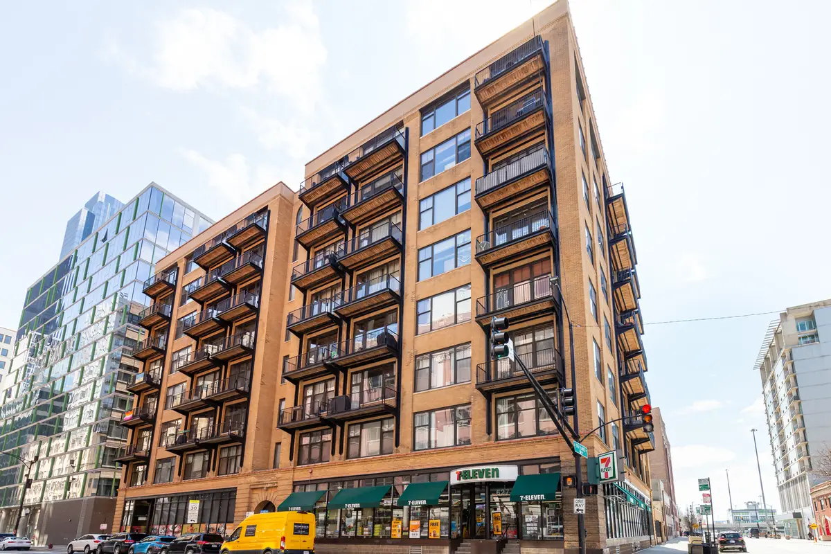 625 W Jackson Boulevard #402, Chicago, IL 60661 - #1