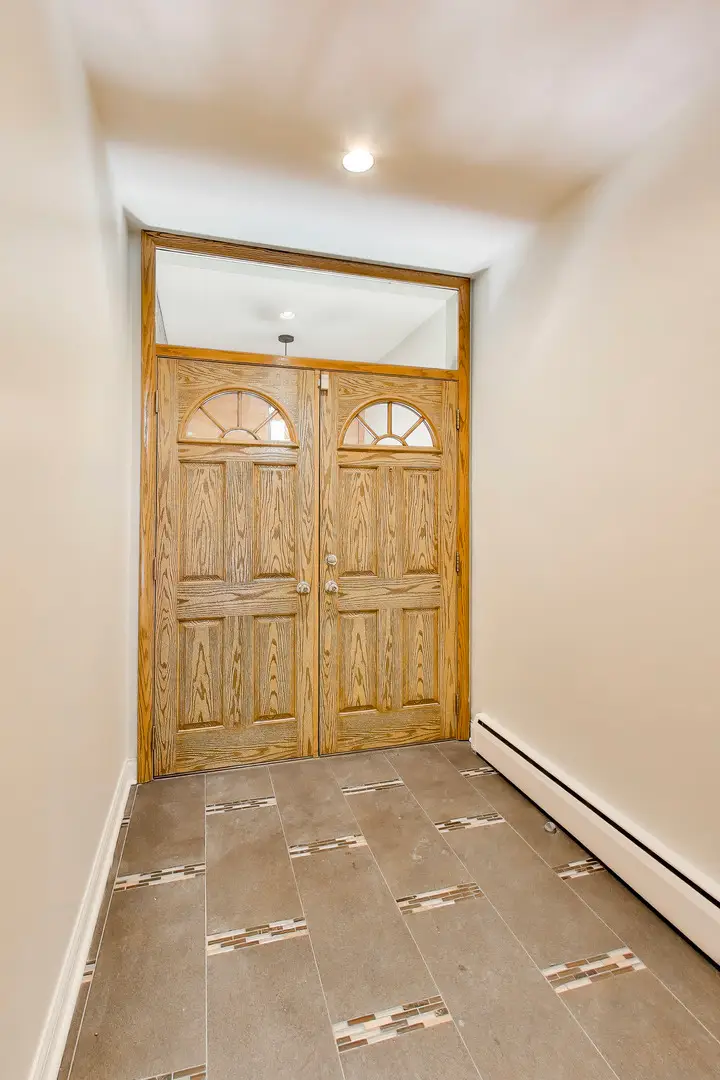 1470 E 56th Street, Chicago, IL 60637 - #2