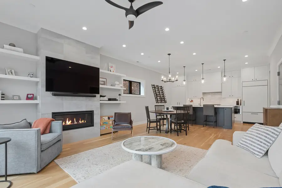 2004 W Addison Street #2W, Chicago, IL 60618 - #3