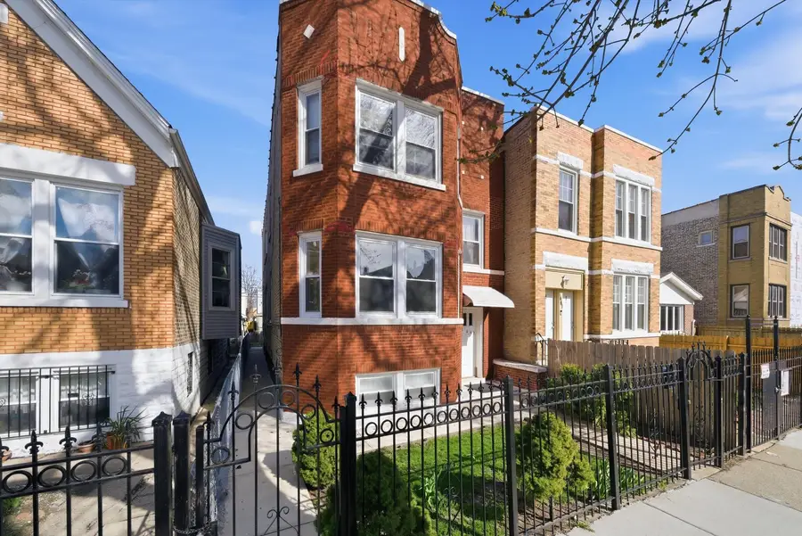 Address Withheld By Seller, Chicago, IL 60651 - #2