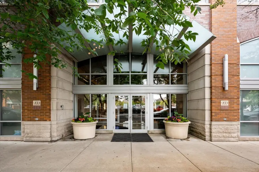 933 W Van Buren Street #702, Chicago, IL 60607 - #2