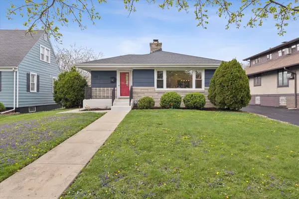 123 E Columbia Avenue, Elmhurst, IL 60126