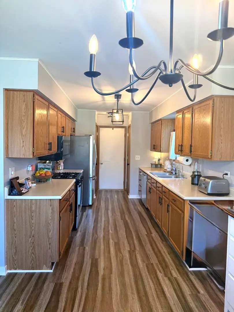 100 Village Creek Drive, Lake In The Hills, IL 60156 - #3