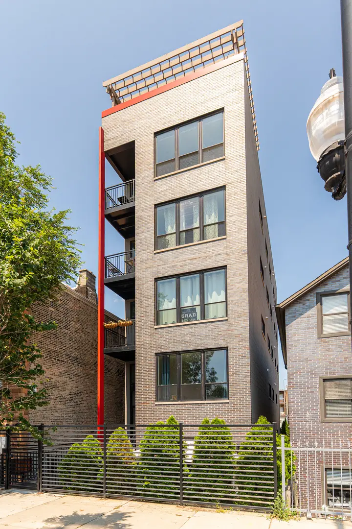 2108 W 18th Place #2, Chicago, IL 60608 - #2