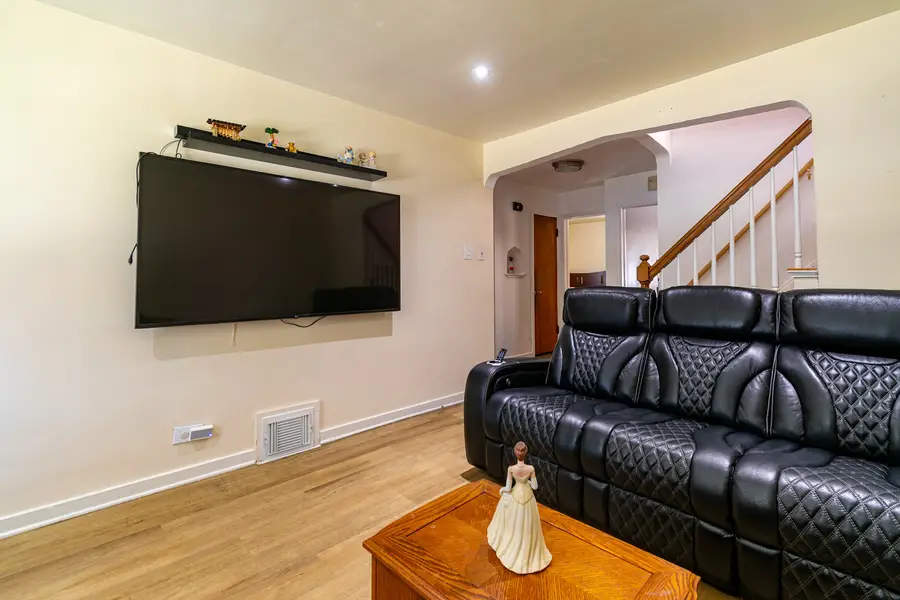 6824 S Kildare Avenue, Chicago, IL 60629 - #2