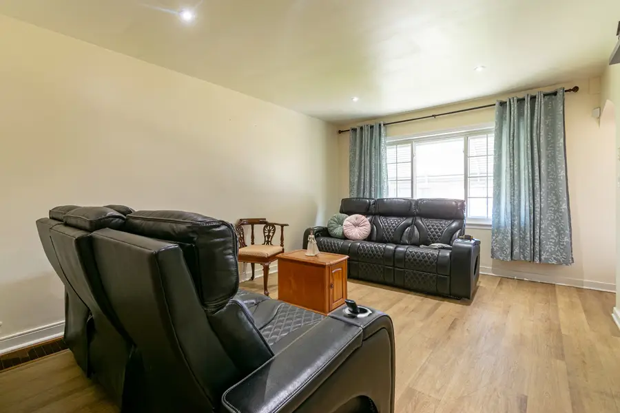 6824 S Kildare Avenue, Chicago, IL 60629 - #3