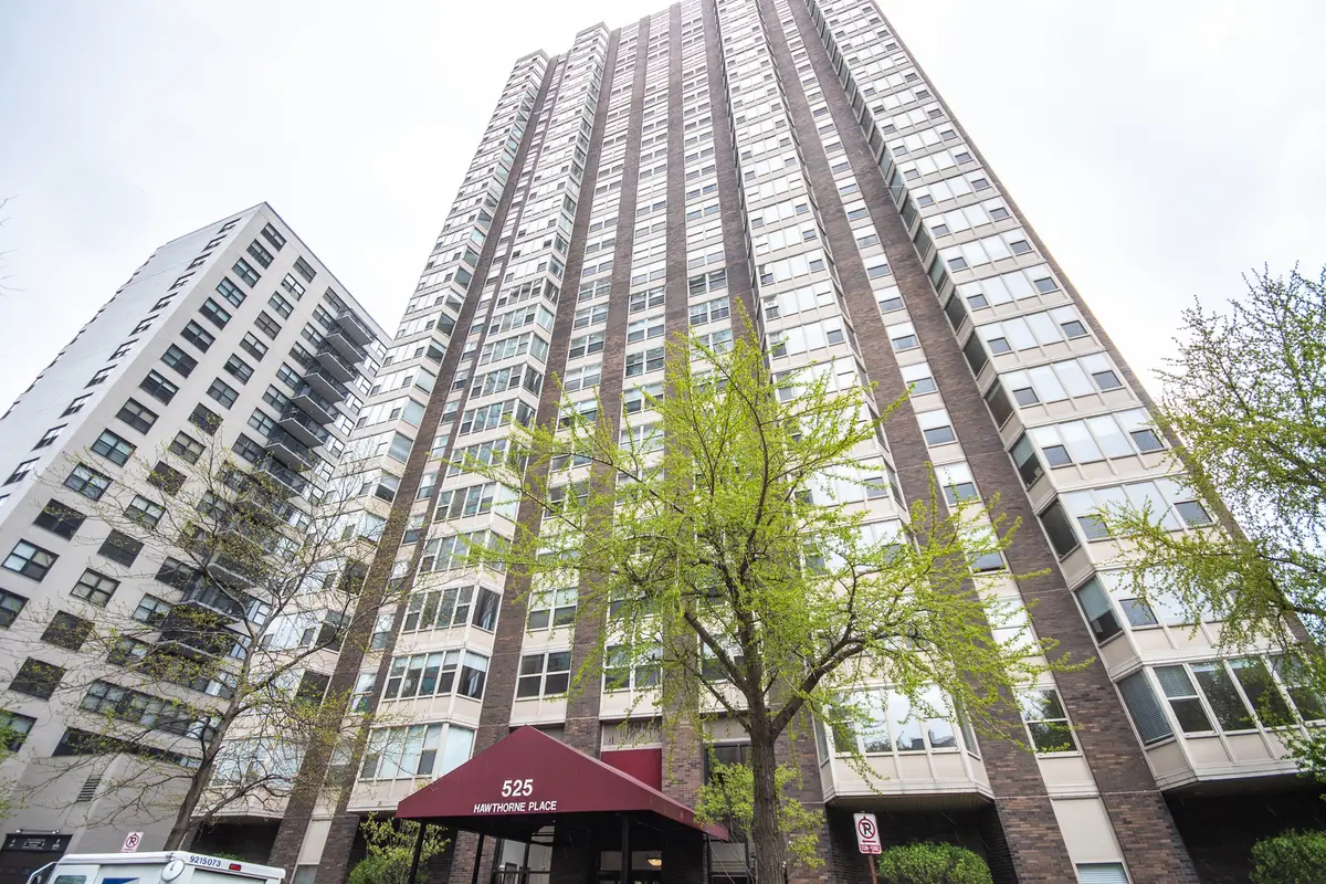 525 W Hawthorne Place #2706, Chicago, IL 60657 - #1