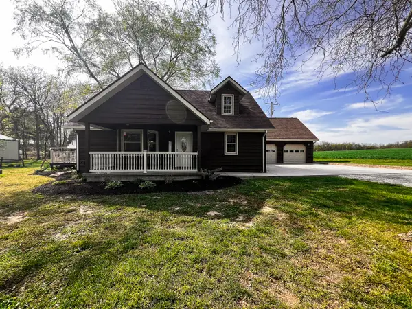 11753 N Log Cabin Lane, Mt Vernon, IL 62864