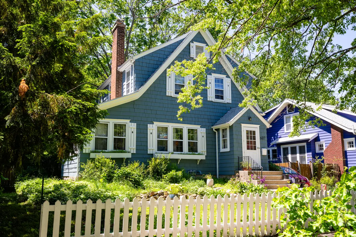 607 S New Street, Champaign, IL 61820 - #1