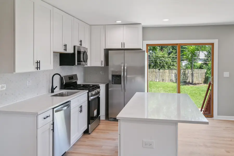 118 Windsor Lane, Glendale Heights, IL 60139 - #3