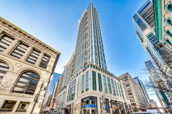 130 N Garland Court #1703, Chicago, IL 60602