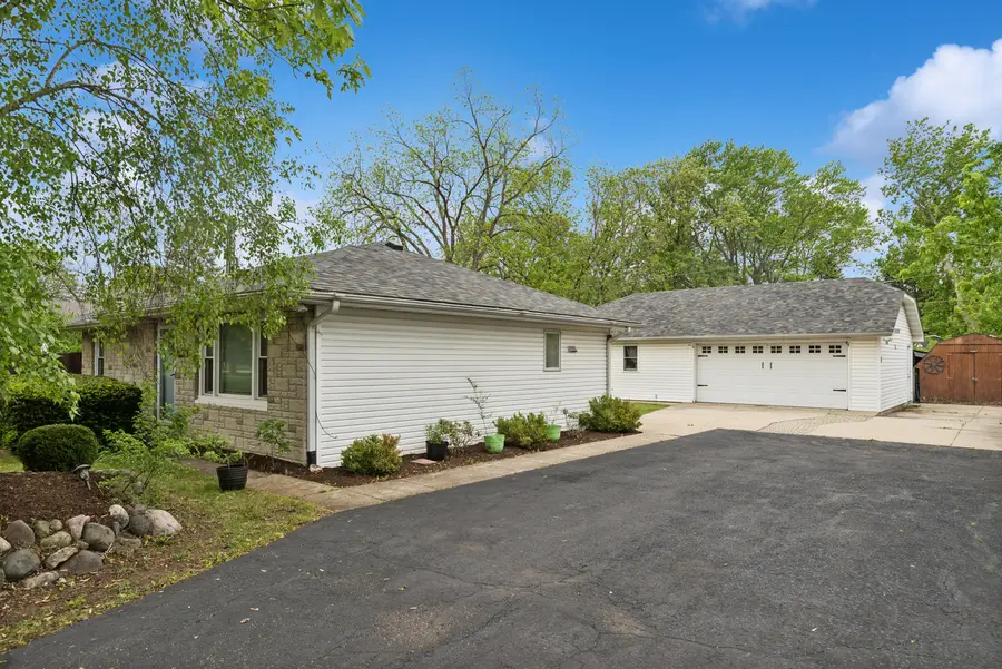 1404 Wilson Court, Zion, IL 60099 - #3