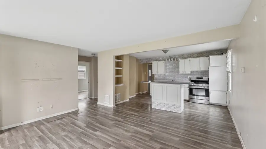 37 John Street, Crystal Lake, IL 60014 - #3