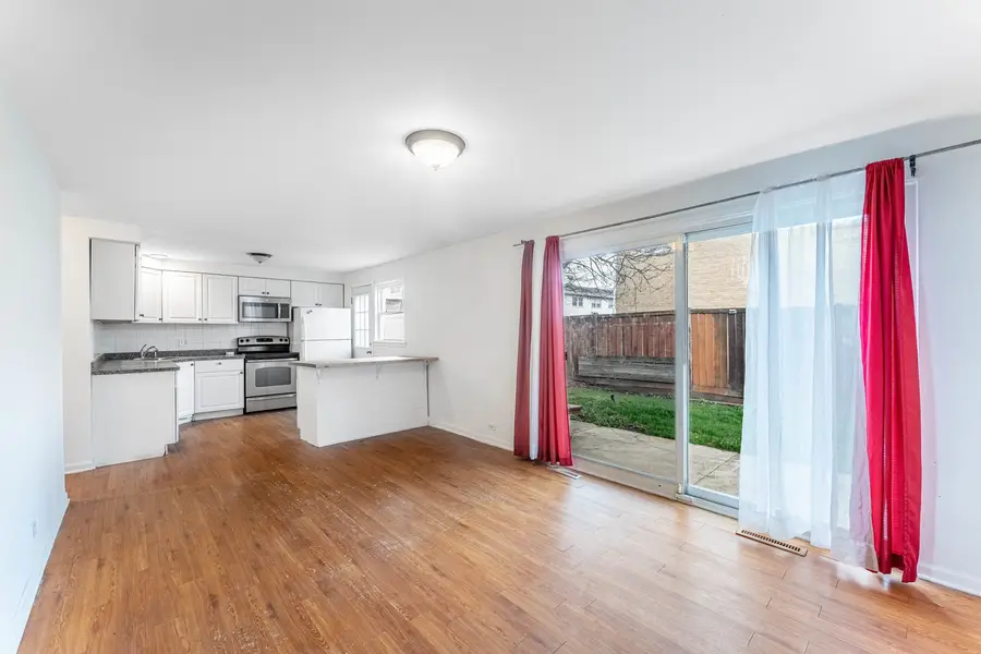 8945 Robin Drive, Des Plaines, IL 60016 - #2