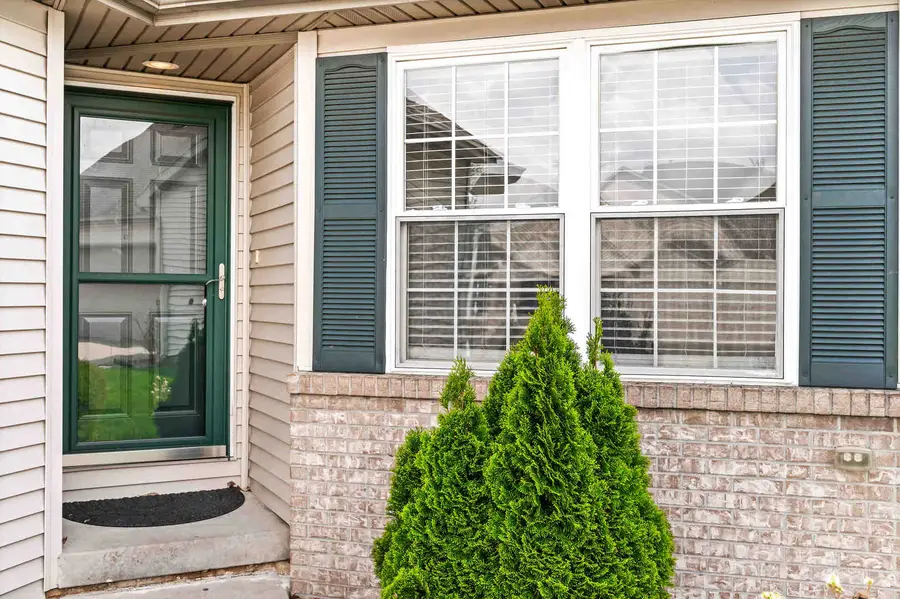 15 Ashling Court, Bloomington, IL 61704 - #3