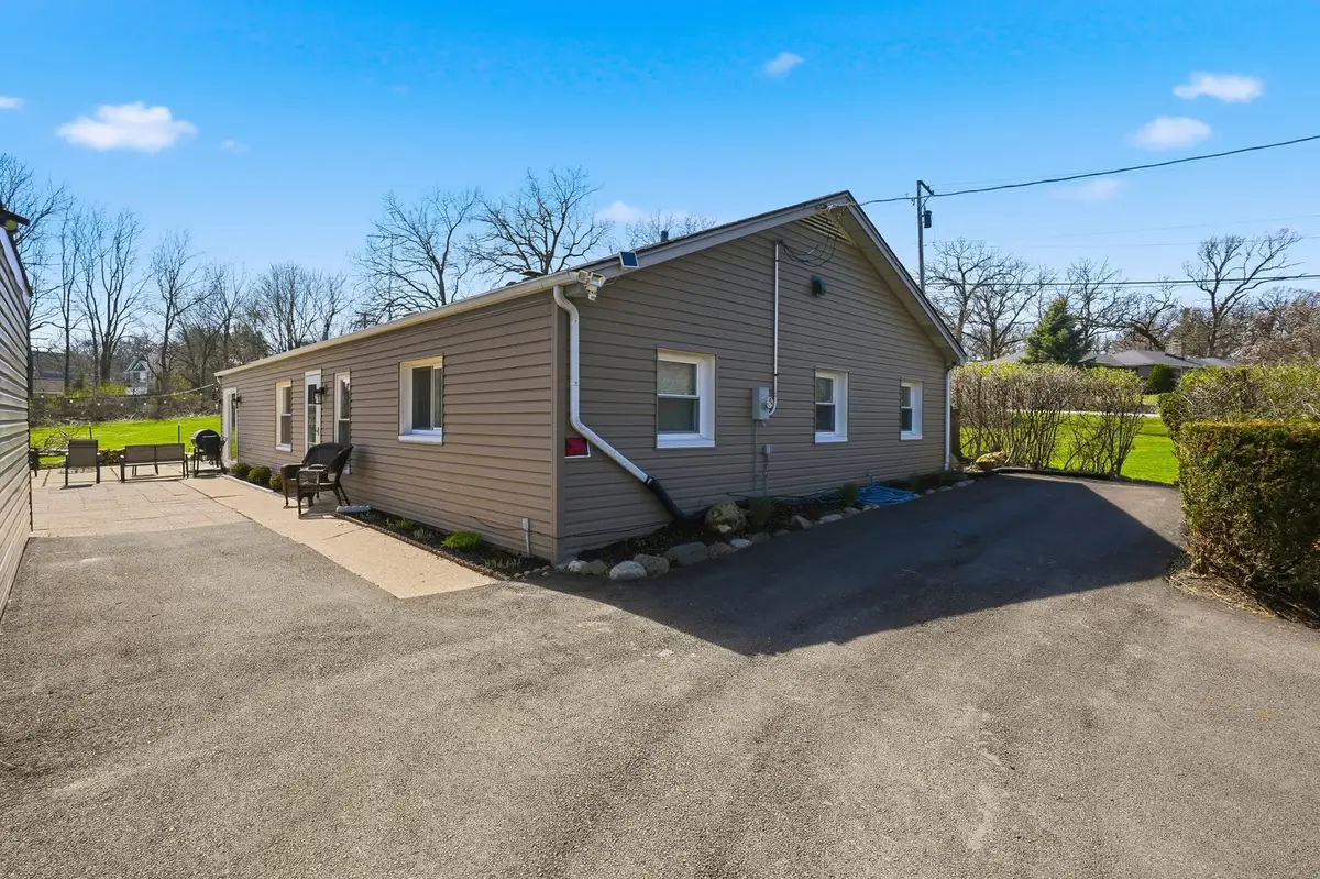 38W311 Il Route 64 Hwy, Saint Charles, IL 60175 - #1
