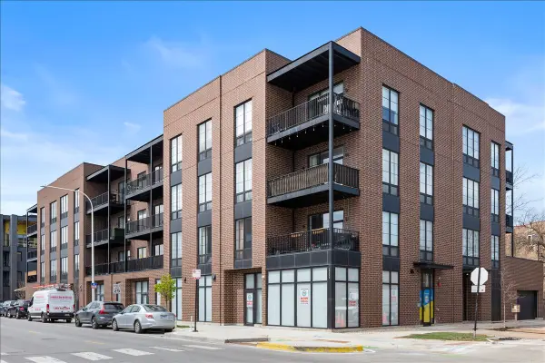 504 N Leavitt Street #302, Chicago, IL 60612