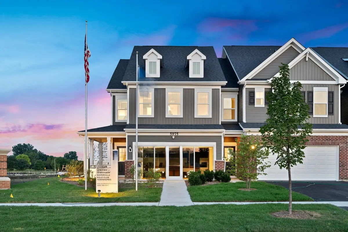 2310 Horseshoe Circle #08901, Naperville, IL 60564 - #1