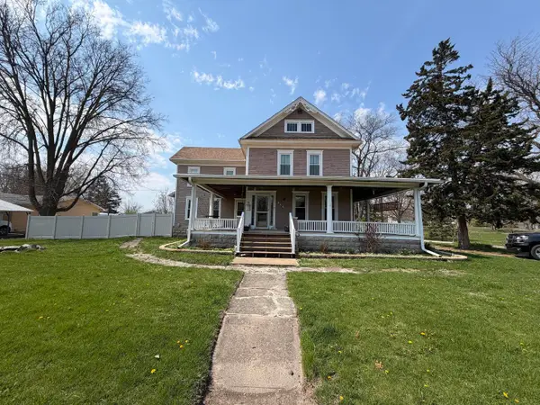304 S Poplar Street, Onarga, IL 60955